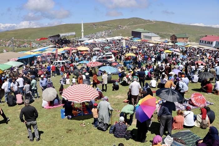 Trabzon'da Kadırga Yayla Şenliğinden renkli görüntüler 40